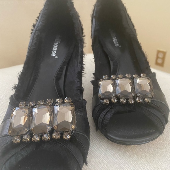 Black evening open toe satin and stone shoes. - Picture 4 of 4